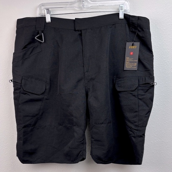 BWT Black tactical poly cotton mid thigh shorts for walking, sports, leisure - Picture 1 of 7